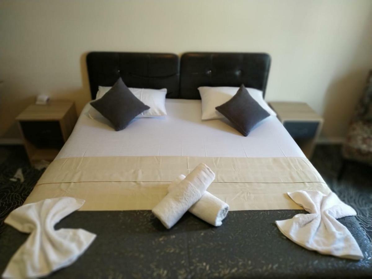 โกลด์ สวีท เบย์ลิกดูซู Hotel อิสตันบูล ภายนอก รูปภาพ