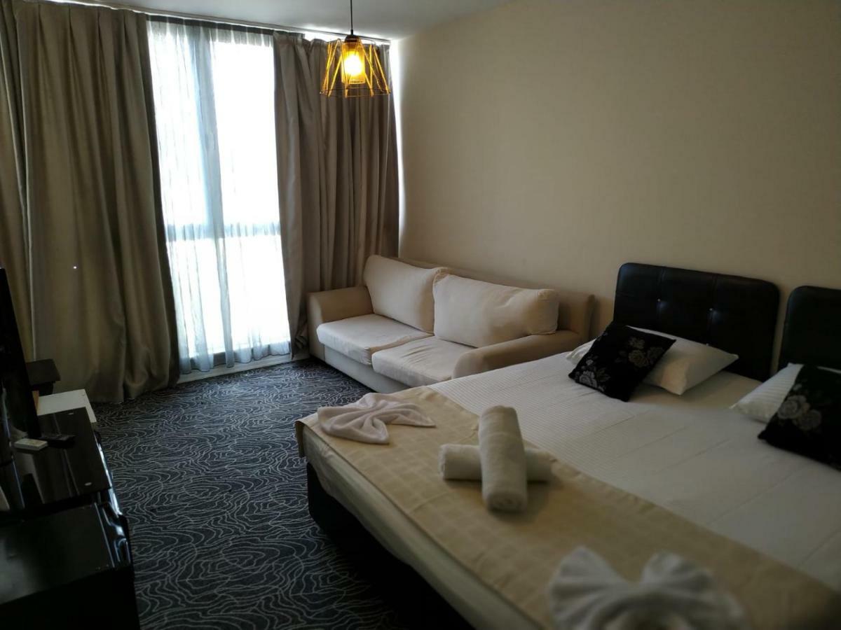 โกลด์ สวีท เบย์ลิกดูซู Hotel อิสตันบูล ภายนอก รูปภาพ
