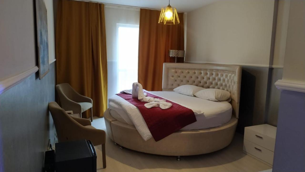 โกลด์ สวีท เบย์ลิกดูซู Hotel อิสตันบูล ภายนอก รูปภาพ
