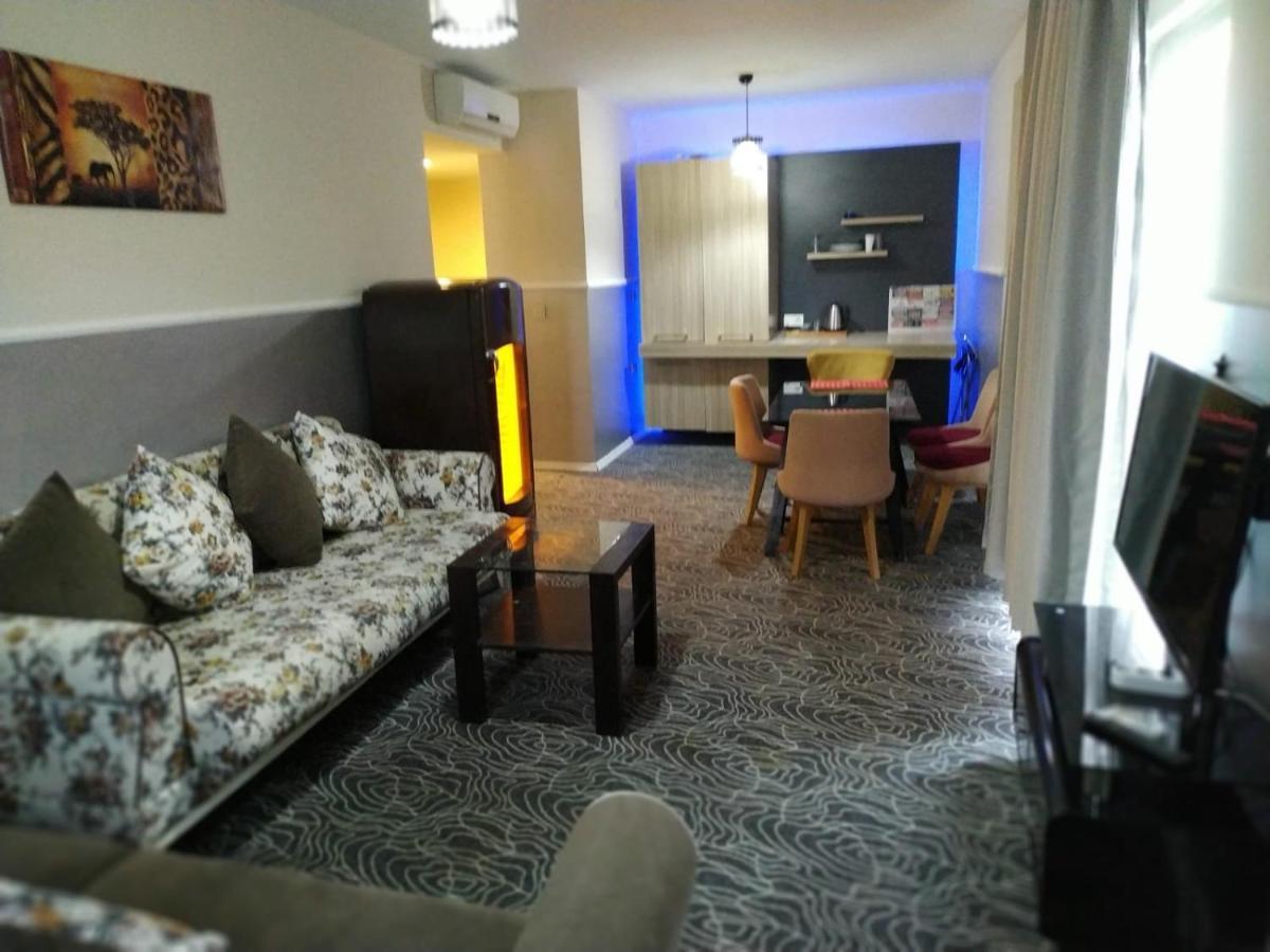 โกลด์ สวีท เบย์ลิกดูซู Hotel อิสตันบูล ภายนอก รูปภาพ
