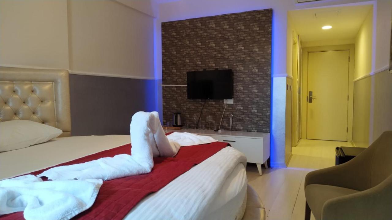 โกลด์ สวีท เบย์ลิกดูซู Hotel อิสตันบูล ภายนอก รูปภาพ